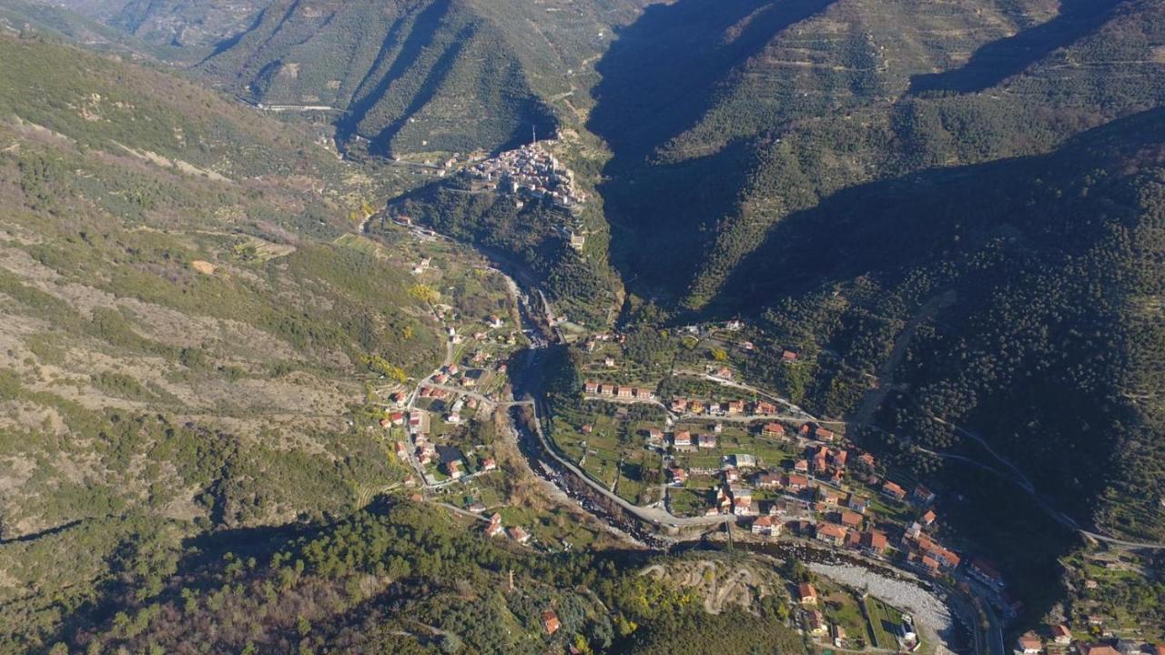 Apartmán Casa Baciccia Badalucco Exteriér fotografie